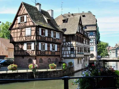 Старый город страсбург, Франция, Alsace Стоковое Изображение - изображение  насчитывающей средневеково, достопримечательностью: 168515819