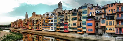 Город жирона Испания фото фотографии