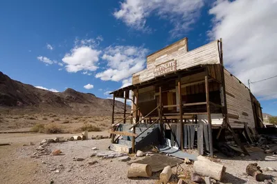 Риолит (Rhyolite Ghost Town) – город-призрак Долины Смерти