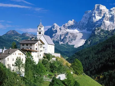горы Brenta Di Dolomiti Италии Стоковое Фото - изображение насчитывающей  трава, высоко: 14251082
