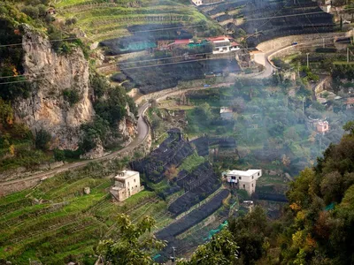 Re pontebba горы Италии стоковое фото. изображение насчитывающей ландшафт -  24720192