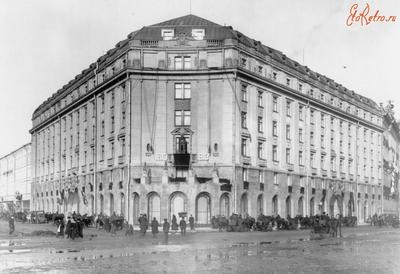 Гостиница «Астория»: почему это здание Гитлер запретил бомбить -  Рамблер/субботний