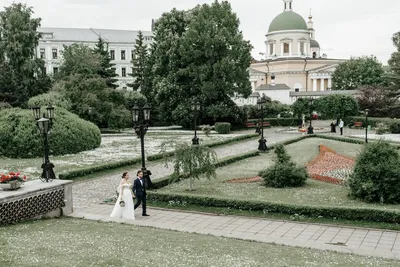 Выездная регистрация брака в парке гостиницы Даниловская