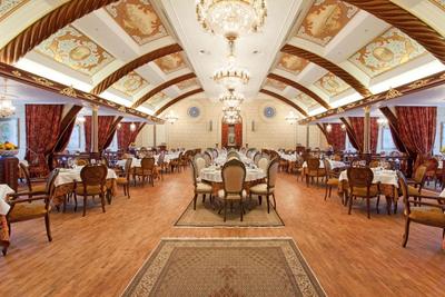 Гостиница «Украина», которая с 2010 года называется Radisson Royal Hotel  Moscow, - седьмая и последняя сталинская высо… | Экзотические пляжи,  Красивые места, Соборы