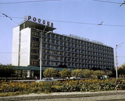 Старое фото гостиницы «Россия» навеяло москвичам воспоминания - Мослента