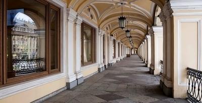 Внутри Гостиного двора открыли общественное пространство - 26 июня 2021 -  ФОНТАНКА.ру