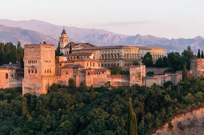 Осмотр достопримечательностей Гранады — найти гида на сервисе Экскурсиана