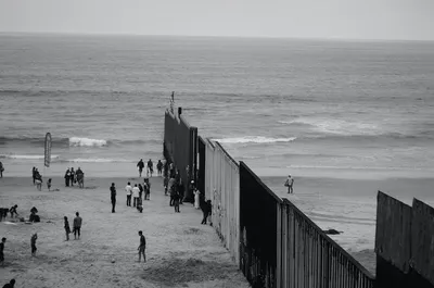 Из Мексики к границе США направилась многотысячная колонна мигрантов | За  рубежом | ERR