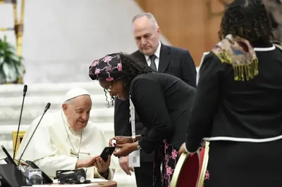 Ватикан даёт женщинам голос, а Трамп договорился до штрафа — #ИхНравы |  Новости Беларуси | euroradio.fm