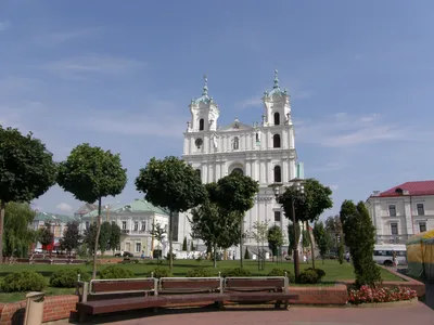 Старый и Новый замки, Фарный костёл и ещё 10 объектов в Гродно