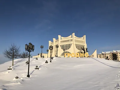 Новогодний вечерний Гродно и аллея ёлок