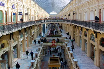 Внутри здания, на одной из линий - Изображение Универмаг \"ГУМ\", Москва -  Tripadvisor