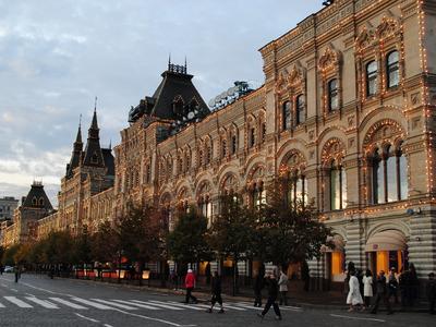 ГУМ, Москва - «Обожаю ГУМ зимой. Посещение в декабре 2023 года. Безумно-  красивая выставка елок от известных магазинов ♥» | отзывы