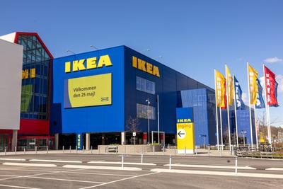 Гипермаркет IKEA в Новосибирске, России Редакционное Изображение -  изображение насчитывающей парковка, автомобили: 53562755