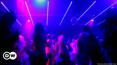 10 атмосферных техно-клубов и DJ-баров Берлина