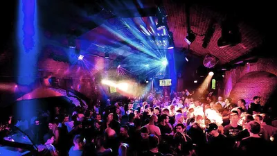 Фото: Maxxim Berlin, ночной клуб, Берлин, Йоахимсталер Штрассе, 7 — Яндекс  Карты