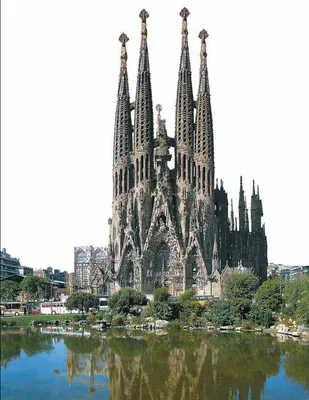 Окна дома Касса Батло (Casa Batllо). Архитектор Гауди (Antonio Gaudi).  Барселона. Испания. 1905-1907 гг.