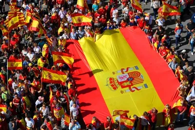 Молодые испанцы могут обеднеть к своему 18-летию