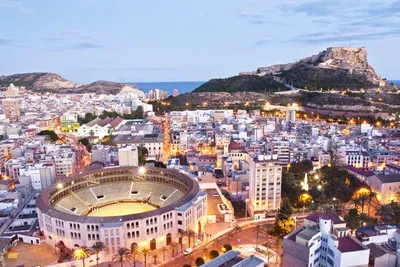 Испания готова принимать туристов из третьих стран с 20 мая