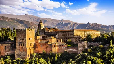 Interesting facts about Granada | Helle Hollis