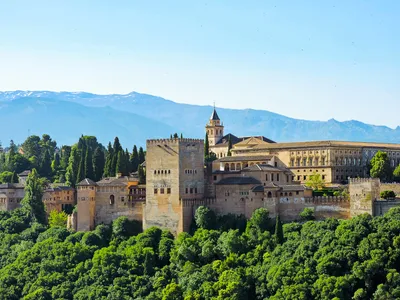 The First-Timer's Guide to Granada, Spain - Bon Traveler