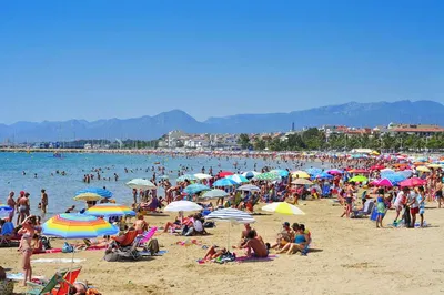 10+ Best Things To Do in Cambrils, Spain 🌴🇪🇸