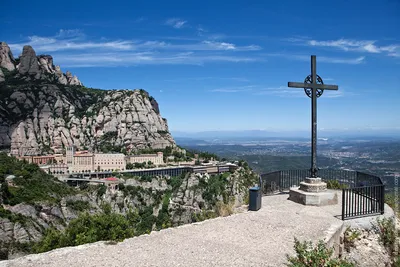 Монастырь Монсеррат, Испания - WorldWithaTwist.com
