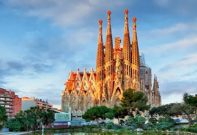Саграда Фамилия (Basilica de la sagrada Familia) — храм Святого Семейства в  Барселоне | Фабрика Горящих туров - путешествия, туризм | Дзен