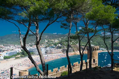 Замок и старый город Тосса де Мар (Tossa de Mar)