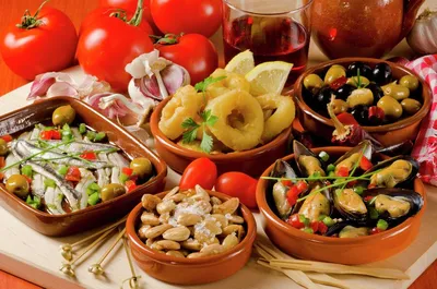 Секреты и рецепты кухни Испании: с чем готовят паэлью и как едят тапас |  Туристический бизнес Санкт-Петербурга
