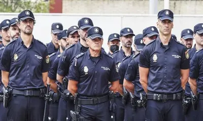 Открывший стрельбу в охранной компании в Испании ранил полицейского - РИА  Новости, 14.12.2021