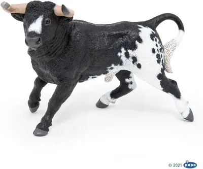 Испанский бык стоковое фото. изображение насчитывающей страх - 105669910