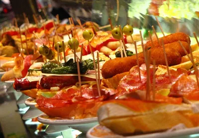 Тапас – истинно испанское блюдо. - Marketplace Торревьеха Тур