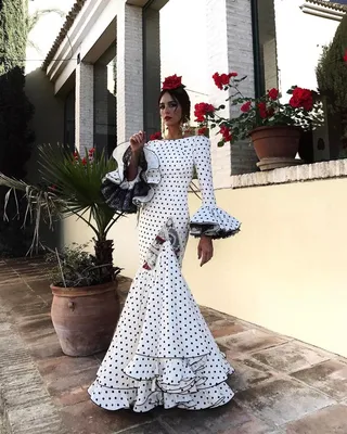Платье в испанском стиле