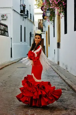 Платье в испанском стиле - 67 photo