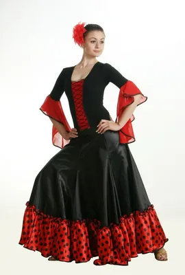 Испанские юбки (76 фото): с чем носить и как сшить своими руками, костюм  для фламенко | Модные стили, Испанское платье, Идеи костюмов