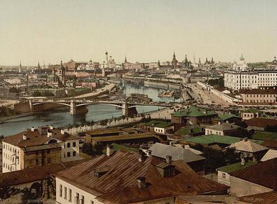 История Москвы: начало и развитие города, становление как столицы.