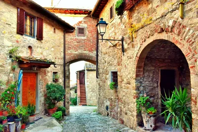 Итальянская деревня решила привлечь туристов бесплатным жильем | Mixnews