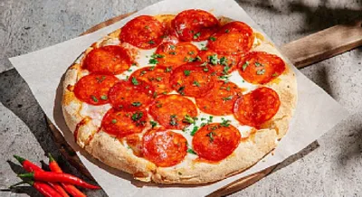 Безшовная модель Итальянская кухня Пицца, спагетти, ризотто, Bruschetta и  Grissini Классические блюда итальянской кухни на плитах Иллюстрация штока -  иллюстрации насчитывающей обед, напитка: 149348856