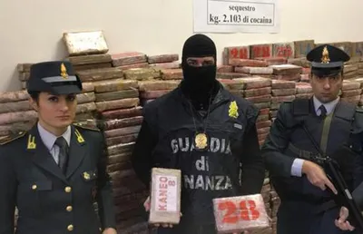 Итальянская полиция сделала «Четвертый шаг» – Мир – Коммерсантъ