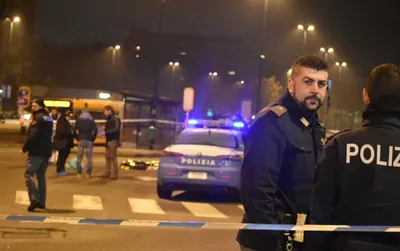 ВИДЕО : Итальянская полиция арестовала подозреваемых в контрабанде оружия |  Euronews