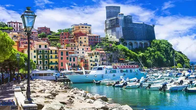 Riviera Property - Итальянская Ривьера или Лигурия - это побережье  Лигурийского моря, между морем и горами Приморских Альп, от Лазурного  берега Франции до границы с Тосканой. ⠀ Генуя является столицей этого  региона,