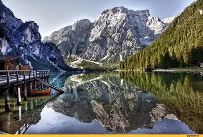 Картинка альп Италия Lago di Braies гора Природа Озеро