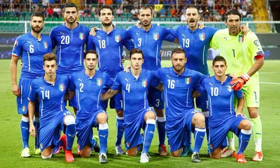 Итальянские футболисты могут выйти на матч четвертьфинала Евро-2016 с  траурными повязками