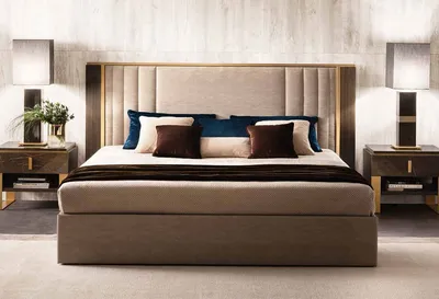 Кровать с мягким изголовьем и контейнером Essenza: Итальянская спальня  Essenza Arredo Classic(Ессенза Арредо Классик)