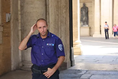 Итальянские полицейские выглядят как нацисты геи из будущего - ЯПлакалъ