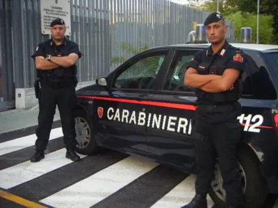 Форма полицейских италии - 84 фото
