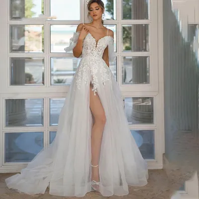 Женские пикантные Свадебные платья 2023, итальянские кружевные фатиновые  платья невесты на бретельках с разрезом сбоку и аппликацией, одежда для  невесты | AliExpress