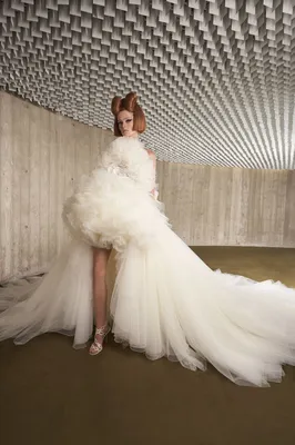 Тренды сезона: лучшие свадебные платья 2021 от-кутюр