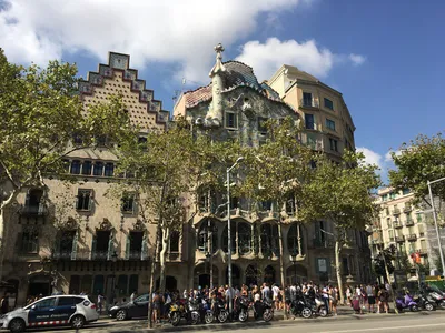 Отдых в Барселоне 2024: цены, где жить, что посмотреть | Авианити